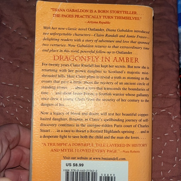 Three Diana Gabaldon books - Picture 3 of 4